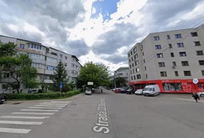 NORD - 22 decembrie, Apartament 2 cam, etaj 3, bucatarie mare, bloc 1980 - 1