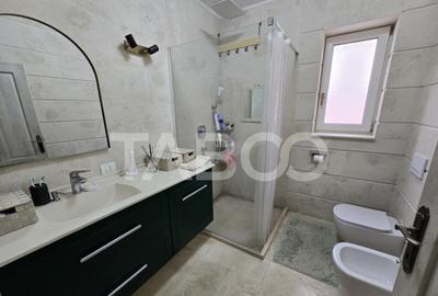 Casă cu 5 camere cu Teren 852 Mp în Central - 16