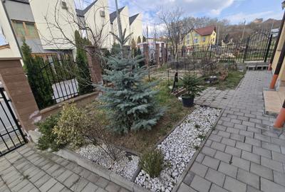 Apartament cu 3 camere decomandat în Tilișca - 2