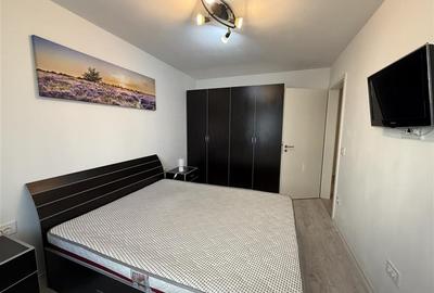 Apartament cu 2 camere decomandat în Tractorul - 5