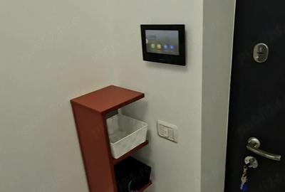 Apartament cu 3 camere semidecomandat în Central - 1