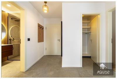 Apartament cu 2 camere decomandat, mobilat în Tractorul - 16