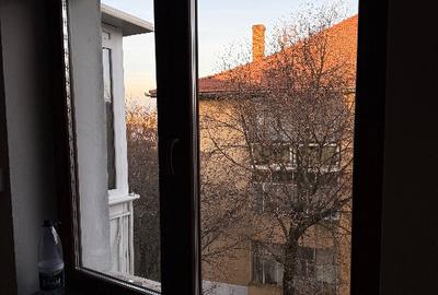 Studio la poalele Cetatii Devei - 3