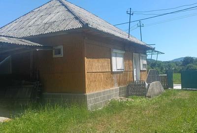 Casă cu 3 camere în Leordina - 1