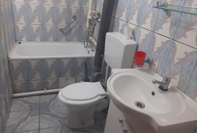 Închiriez apartament cu trei camere - 4