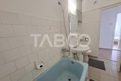 Apartament de vanzare 3 camere decomandat Mihai Viteazul bloc cu lift - 12