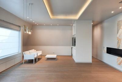 Apartament cu 5 camere decomandat, mobilat în Iancu Nicolae