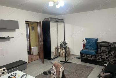 Vand apartament cu o camera, confort 1, transformat in 2 camere,43 mp utili zona spali M Viteazul