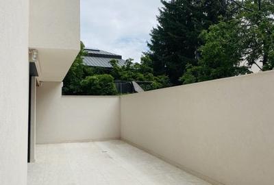 Apartament cu 3 camere, mobilat în Dorobanți