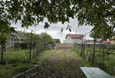 Teren intravilan  3447 mp, cu casa modesta, Desch. 30 m, str. Gr. Alexandrescu - 11