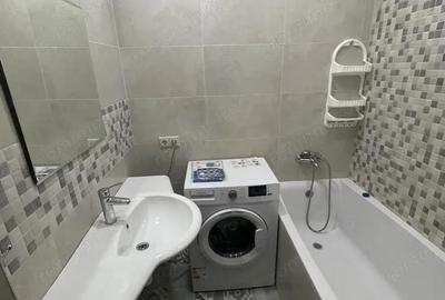 Apartament cu 2 camere decomandat în Florilor