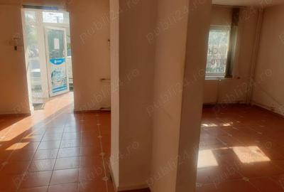 Spațiu comercial, de 53 mp, în Rogerius