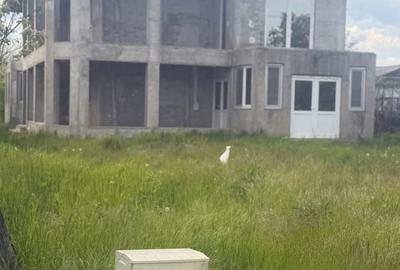 Casă cu 4 camere în Dumbrăvești - 4