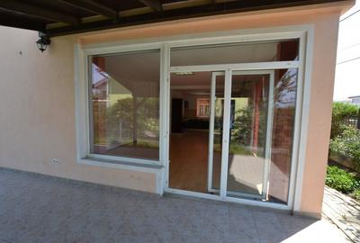 Vila de 200 mp in curte de 800 mp - 12