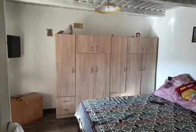 Casă cu 2 camere cu Teren 2700 Mp în Săceni - 3