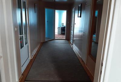 Casă cu Teren 1300 Mp în Turda - 2