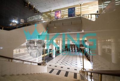 Spațiu comercial, 2500 mp în Central