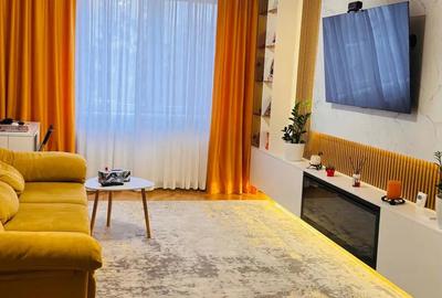 Apartament cu 3 camere semidecomandat în Drumul Taberei