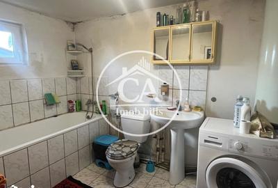 Casă cu 5 camere semidecomandat cu Teren 2000 Mp în Sânmartin - 6