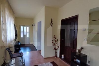 Casa spa?ioasa, 200 mp, 5 camere, zona Centrala, langa T - 10