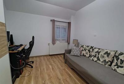 Apartament cu 3 camere decomandat în Burdujeni - 3