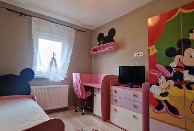 Apartament cu 3 camere decomandat, mobilat în Șelimbăr - 10
