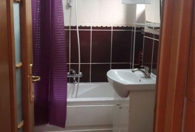 Apartament cu 3 camere decomandat în Central - 8