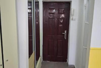 Garsonieră decomandată în Titan - 9