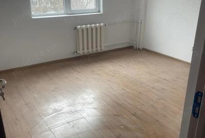 Apartament cu 2 camere decomandat în Far - 2