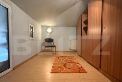 Apartament 3 camere, 46 mp, zona CENTRAL - 1