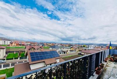 Apartament elegant, de vanzare, cu 4 camere, zona Unirii - 1