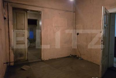 Casă cu 2 camere cu Teren 579 Mp în Semicentral - 1