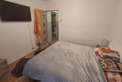 Apartament 3 camere decomandat 2 balcoane pivnita zona Valea Aurie - 12