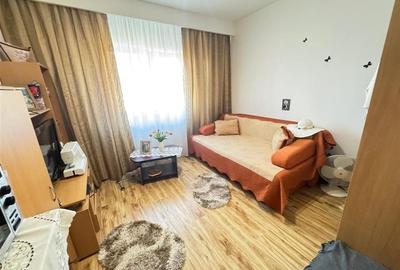 Apartament decomandat 3 camere balcon pivnita zona Vasile Aaron - 14