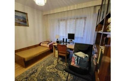 Bdul.Tineretului, vis-a vis,de Park, Ap.4 cam. - 7