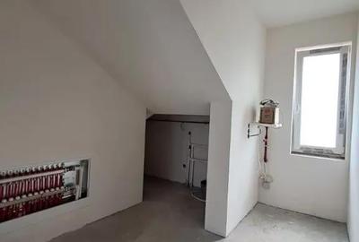 Casă cu 5 camere cu Teren 601 Mp în Central - 7