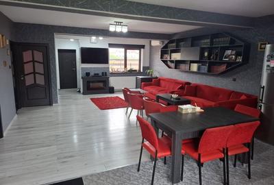 Casă cu 3 camere cu Teren 300 Mp în Central - 1