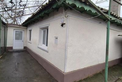 Casă cu 3 camere cu Teren 207 Mp în Km 5 - 4