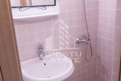 Garsonieră, mobilată în Complex Studențesc
