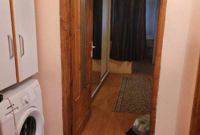 Inchiriez garsoniera 850 roni - 1