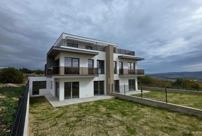 DUPLEX PREMIUM P+E+R CU PANORAMA CART VORONET DUPLEX PREMIUM P+E+R CU PANORAMA CART VORONET - 2