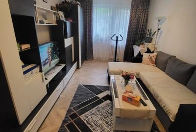 APARTAMENT 3 CAMERE-RAHOVA-BARCA-DECOMANDAT-BOXA-BLOC REABILITAT - 1