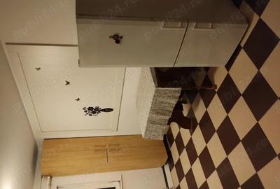 Vand apt 2 camere, etc 4, Aleea Plopilor - 2