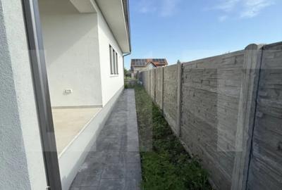 Casă cu 4 camere cu Teren 510 Mp în Central - 18