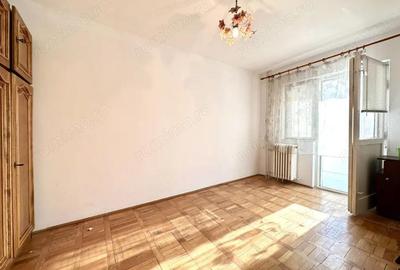 Apartament cu 3 camere semidecomandat, mobilat în UMT - 3