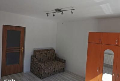 Casă cu 2 camere în 7 Noiembrie - 1