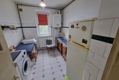 Apartament cu 3 camere semidecomandat în Tomis I - 5