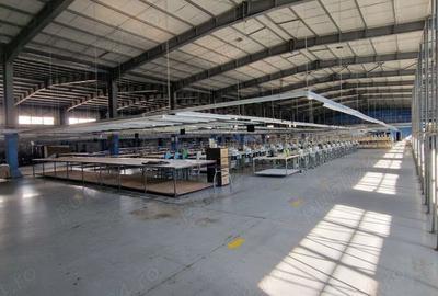 Spațiu comercial, de 5,400 mp, în Central - 9