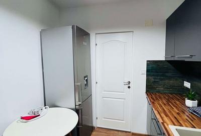 Apartament cu 3 camere semidecomandat în Central - 8