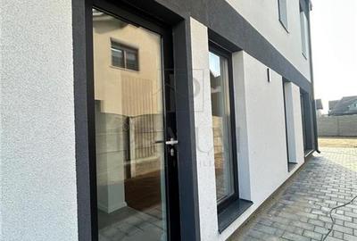 Duplex cu 5 camere cu Teren 330 Mp în Săcălaz - 11